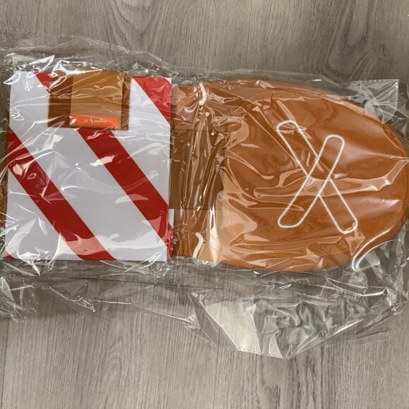 Absolutely Ridiculous Gingerbread Man Christmas Stocking Jumbo Sliding Mitt - Picture 3 of 4